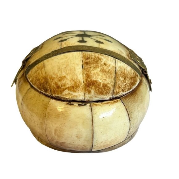 Vintage Inlaid Camel Bone & Brass Oval Trinket Jewely Box With Latch - Picture 6 of 16